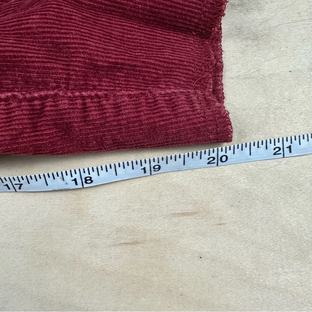 Reef Men's Corduroy Shorts in Deep Red